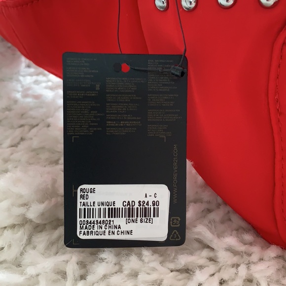 Red belt bag with silver studs - Picture 4 of 4